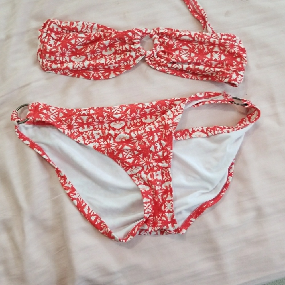 Bathing suit